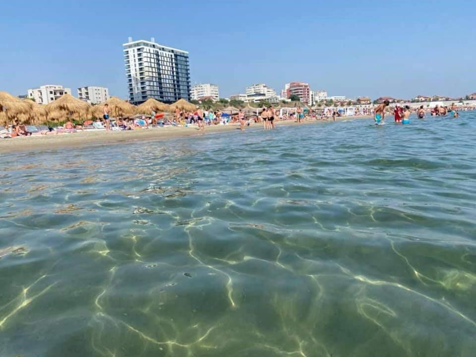 Faleza Nord Apartament De Lux Nou Pe Malul Marii Constanţa Eksteriør billede